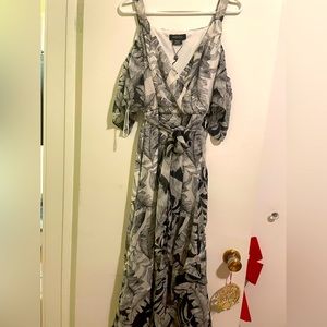 Floral print black and white dress